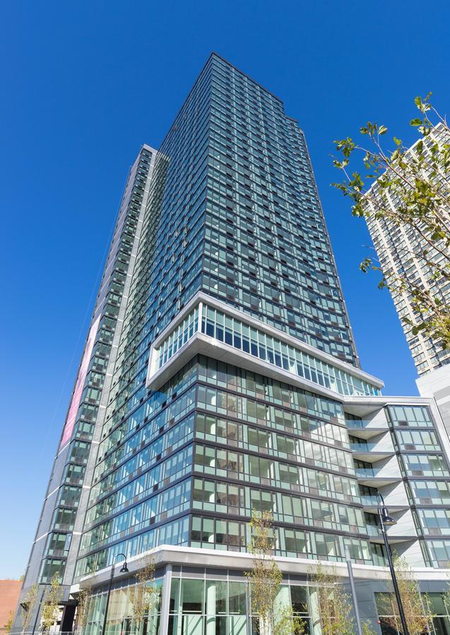 Deedee'S Sky Rise Apartments At Newport II Jersey City Eksteriør bilde
